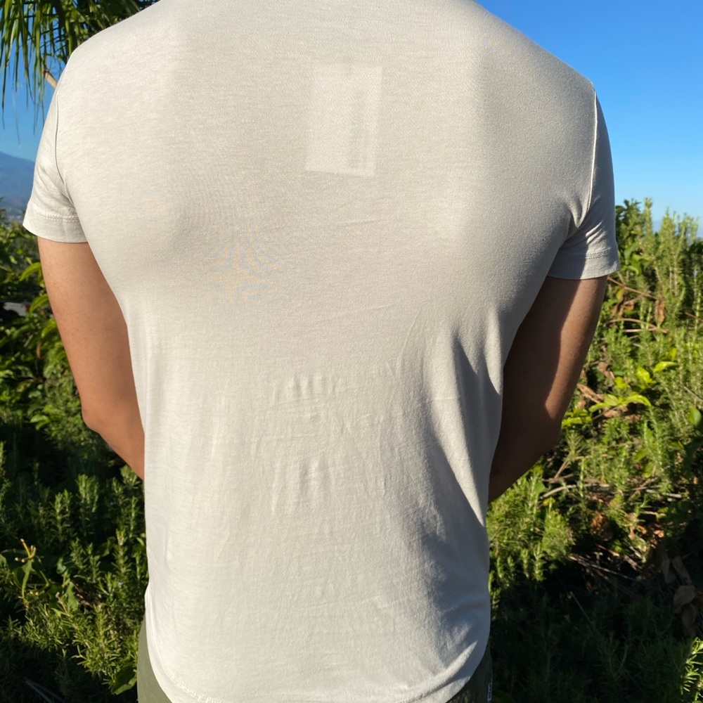 NWT Buck Mason Bone Pima Curved Hem Tee - Picture 4 of 6